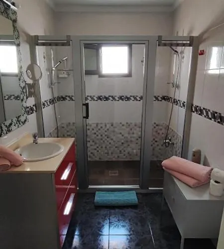 Sunset House Pensión *