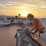 Sunset House Soo