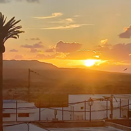 Sunset House بيت ضيافة *